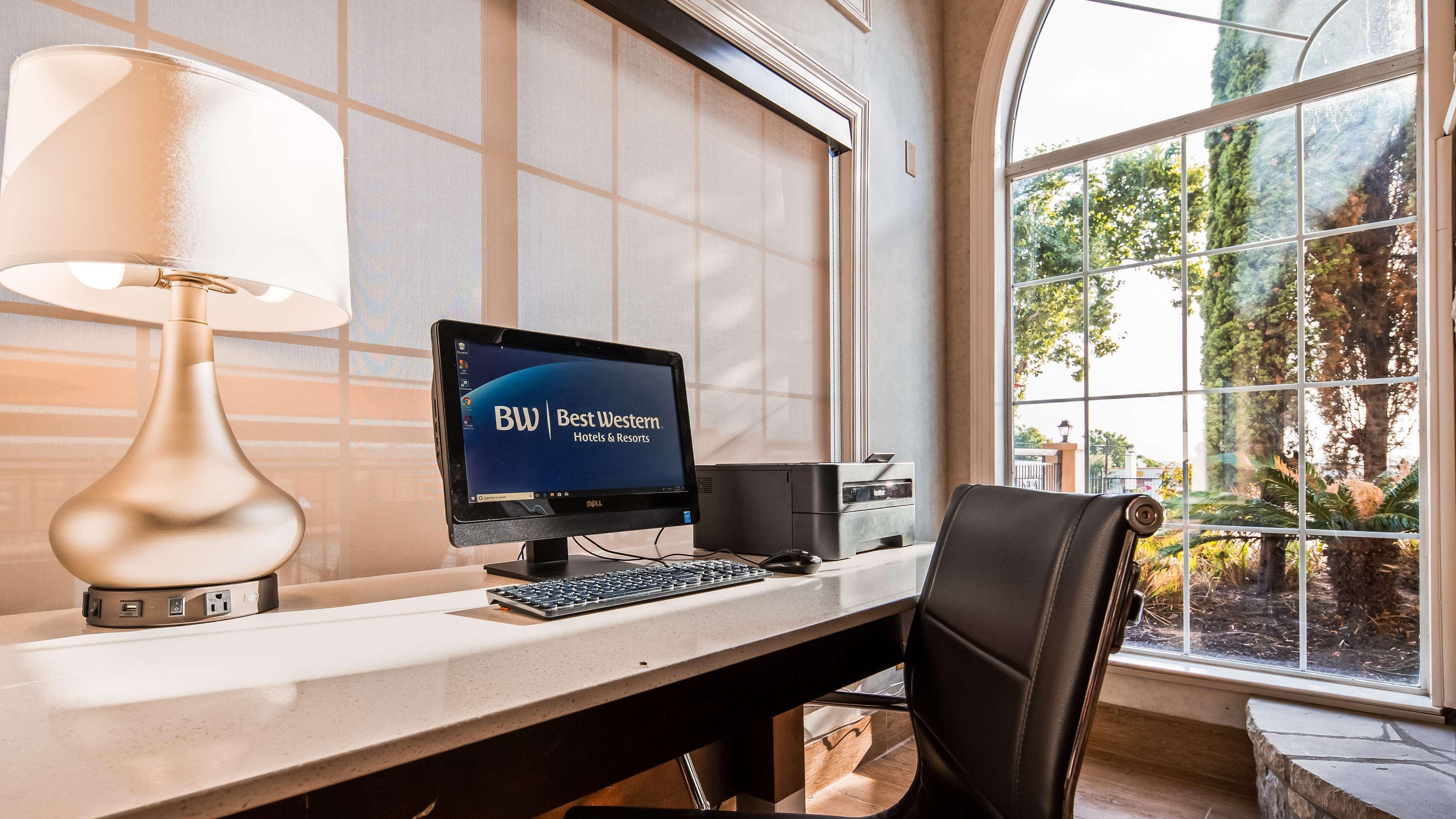 Best Western Marble Falls Inn Екстериор снимка
