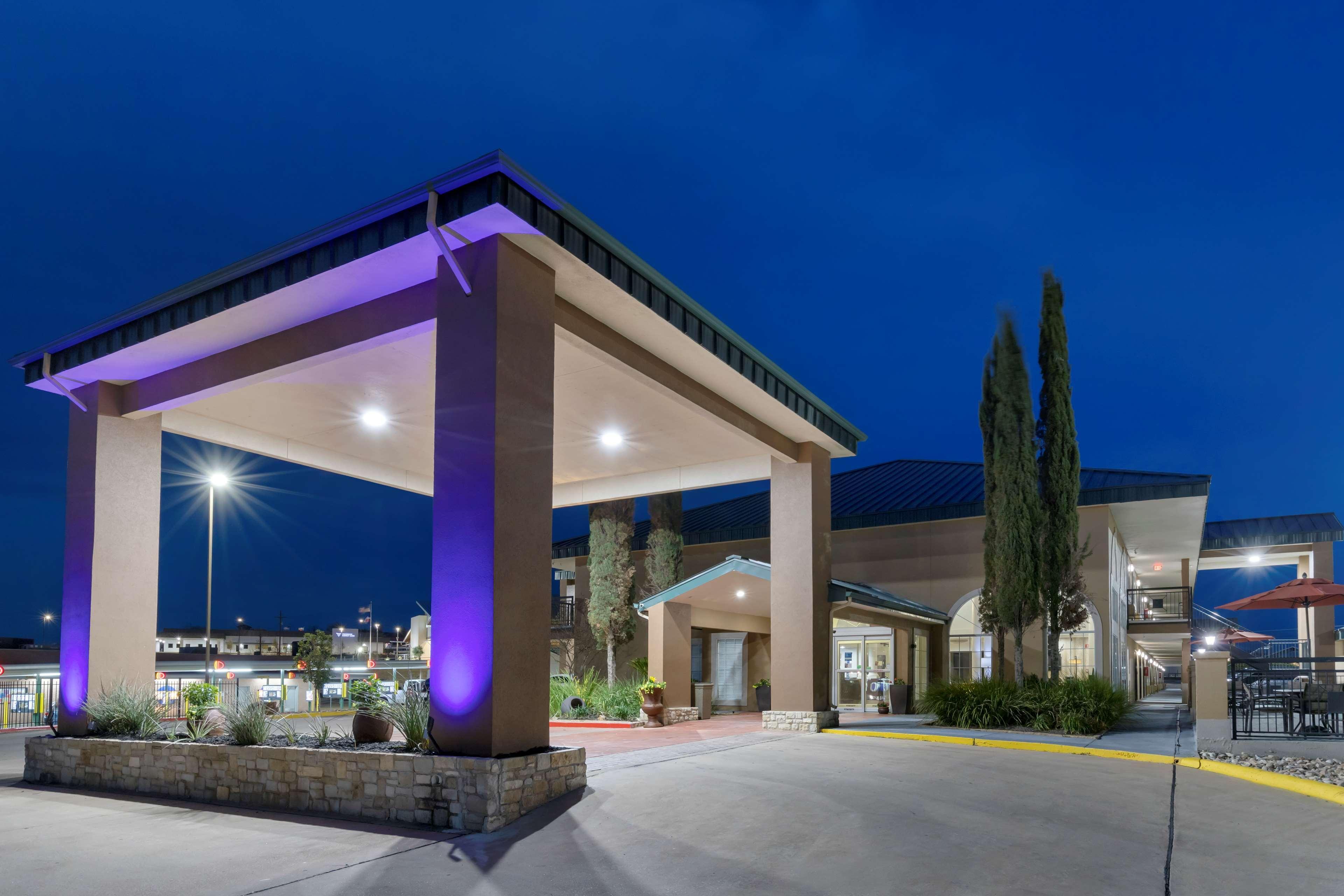 Best Western Marble Falls Inn Екстериор снимка